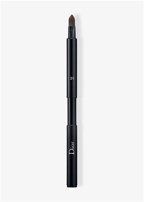 die blender pinsel von die artisten bei dior chanel etc|Dior Backstage Small Eyeshadow Blending Brush N° 22.